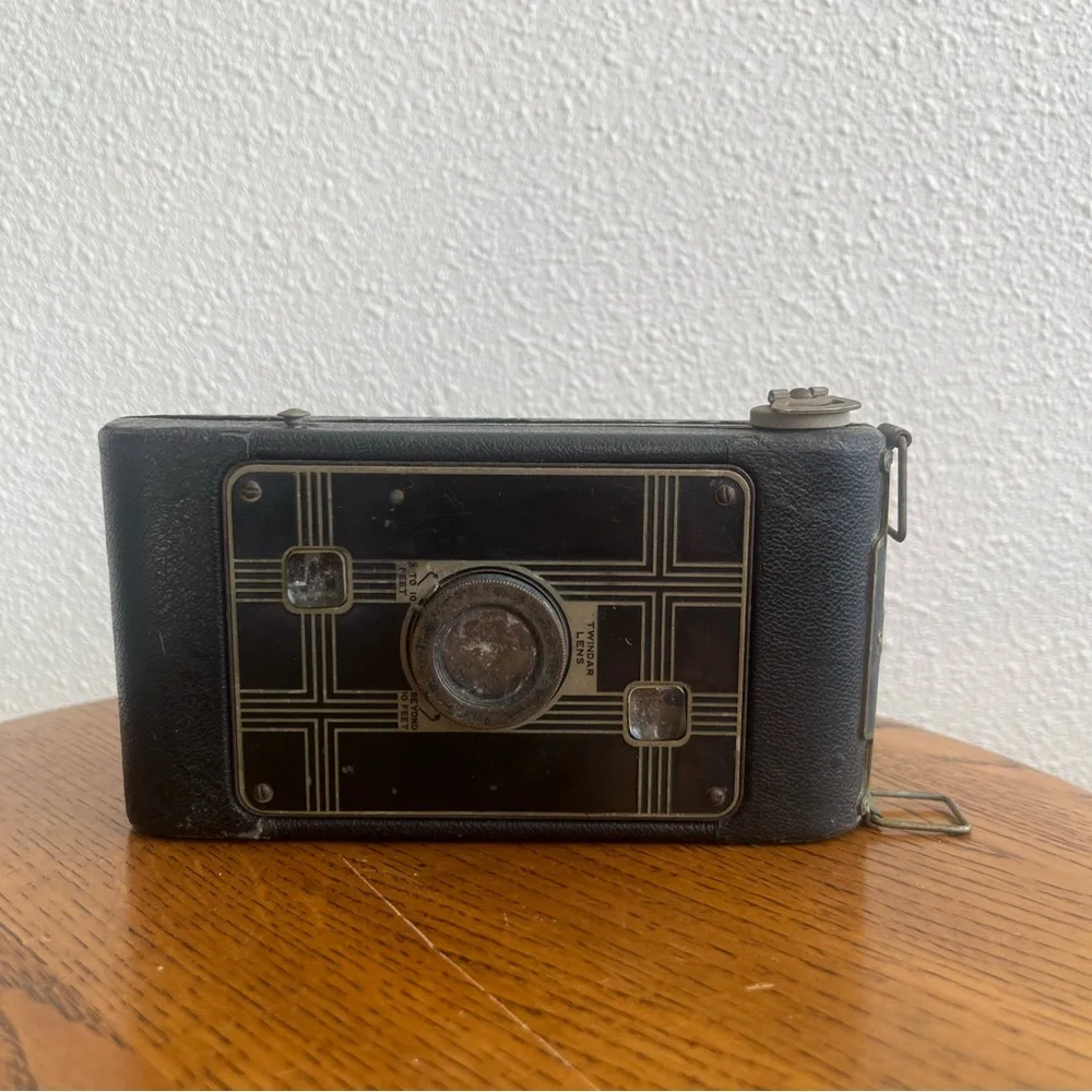 Jiffy Kodak Six-20 Twindar-lens Camera
